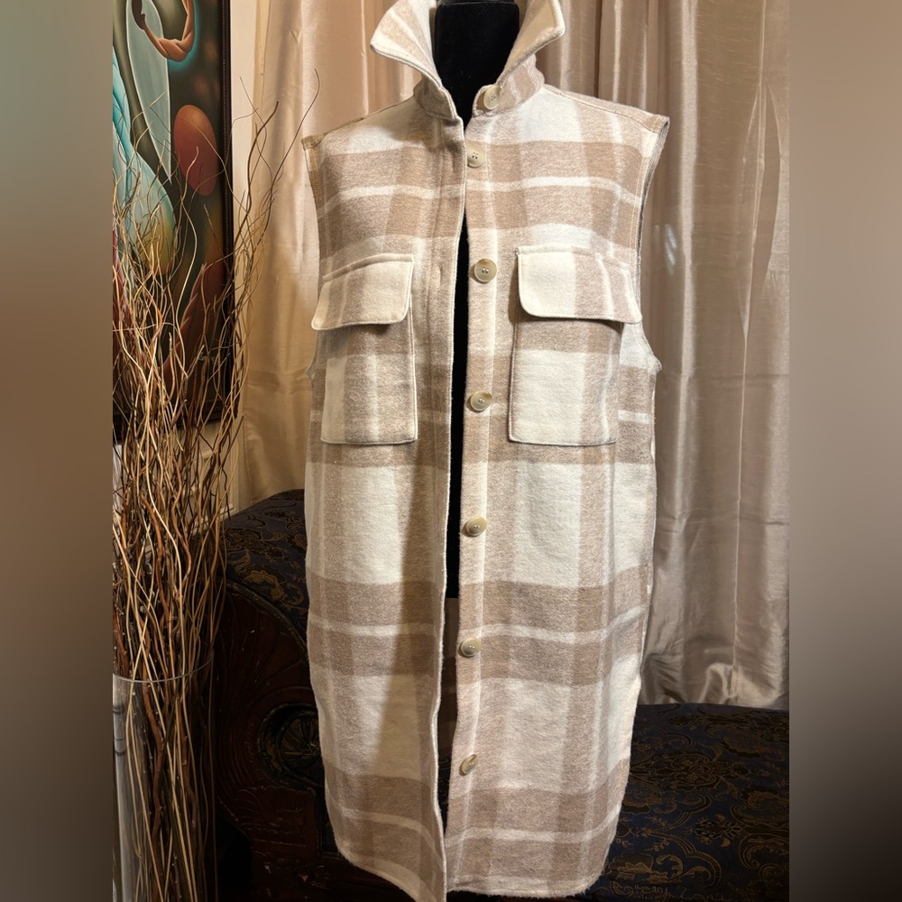 NWT - H&M Long Plaid Vest Beige Cream , Poly Sz Small Oversized - Picture 1 of 8